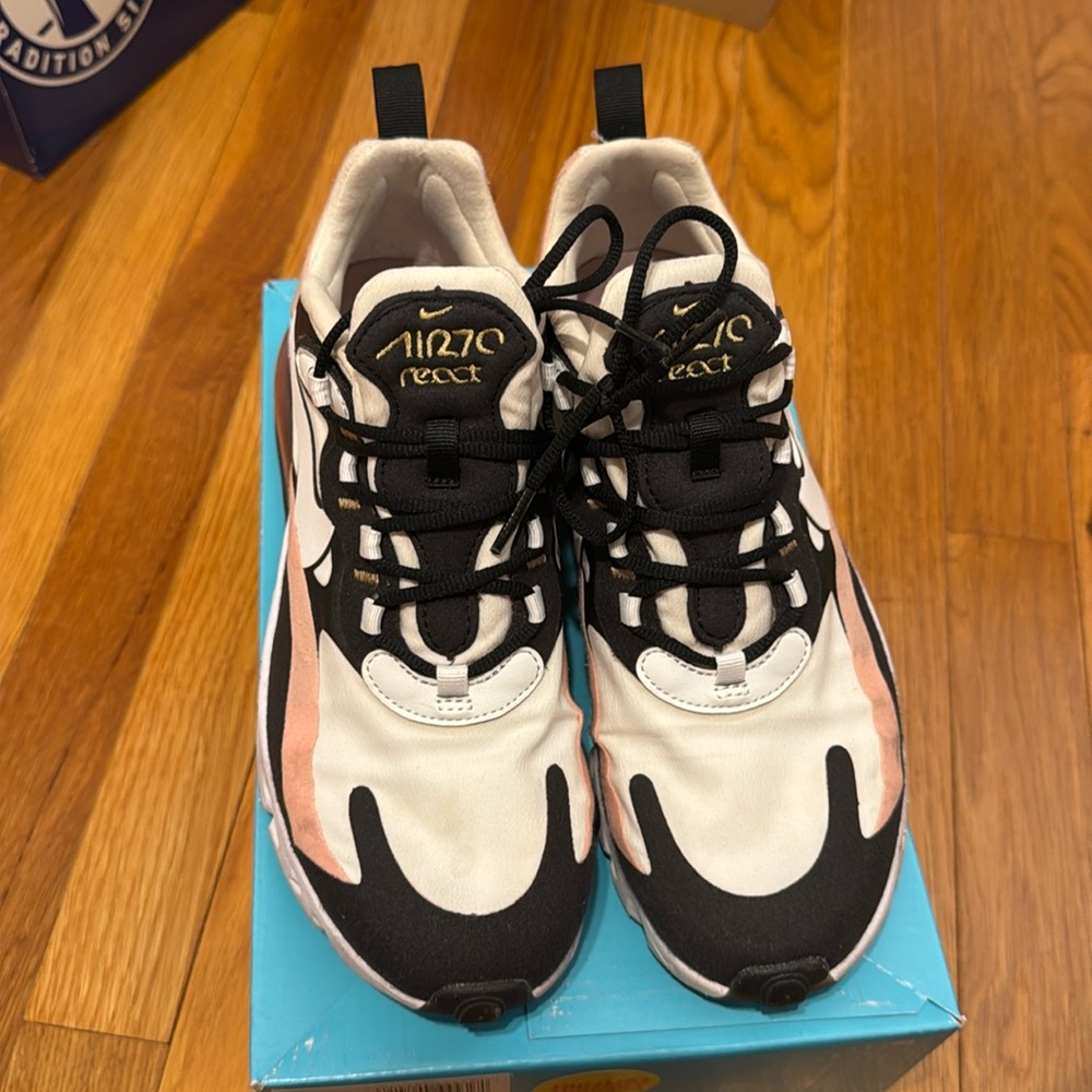 Women’s Nike air max 270 react